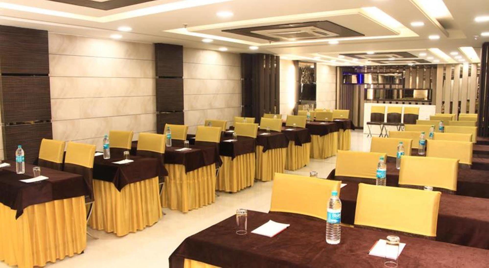 Hotel Gold Souk - Karol Bagh Delhi  Exterior foto